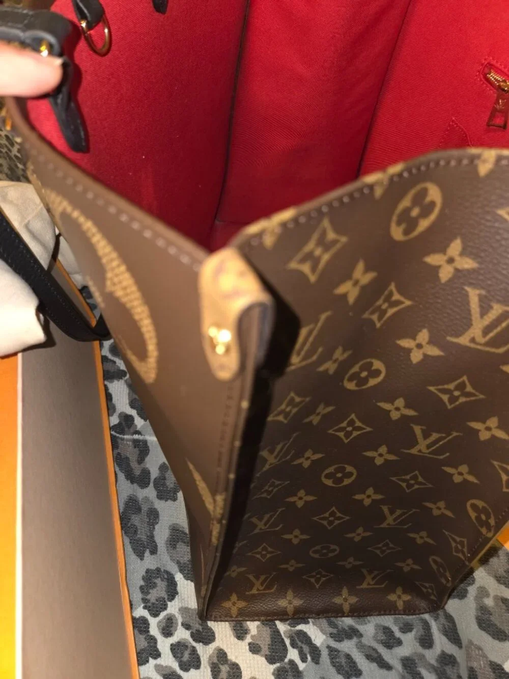 Louis Vuitton On The Go GM